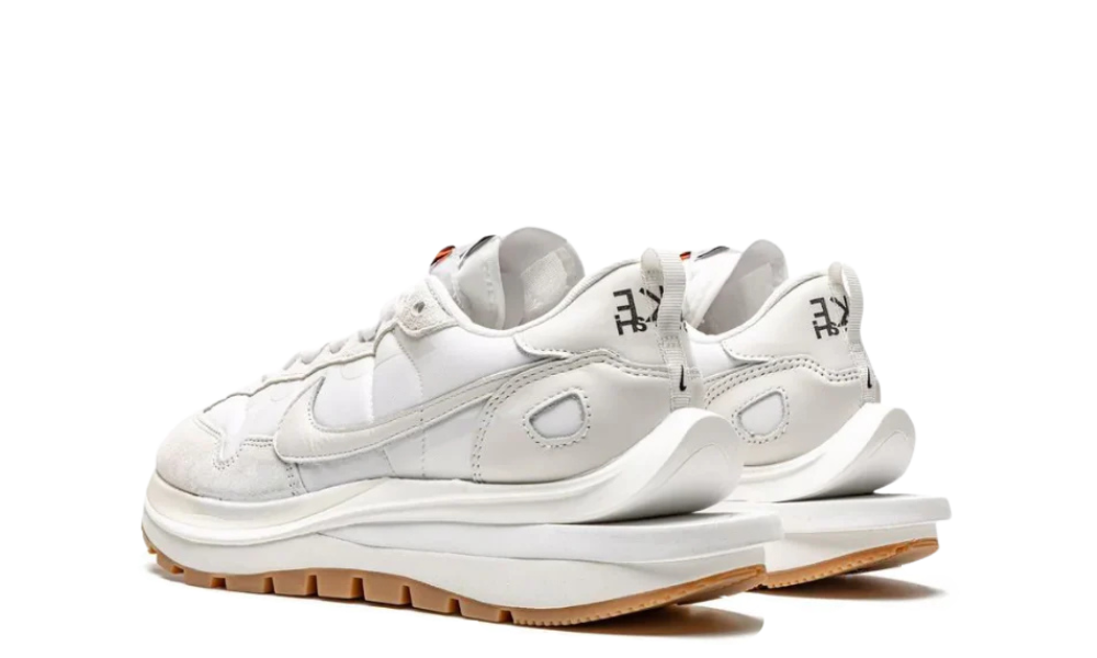 Nike Vaporwaffle sacai Sail Gum
