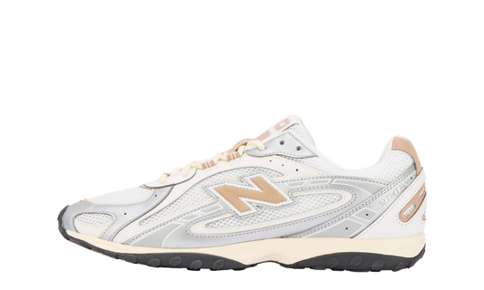 New Balance 204L Peach Silver Cream