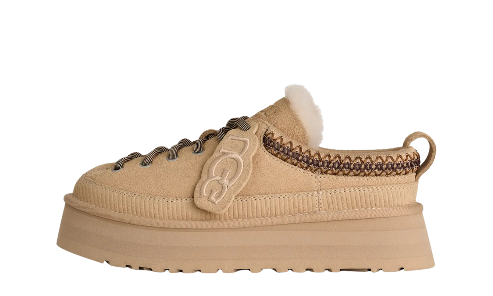 UGG Heritage Lace-Up Sand Castle