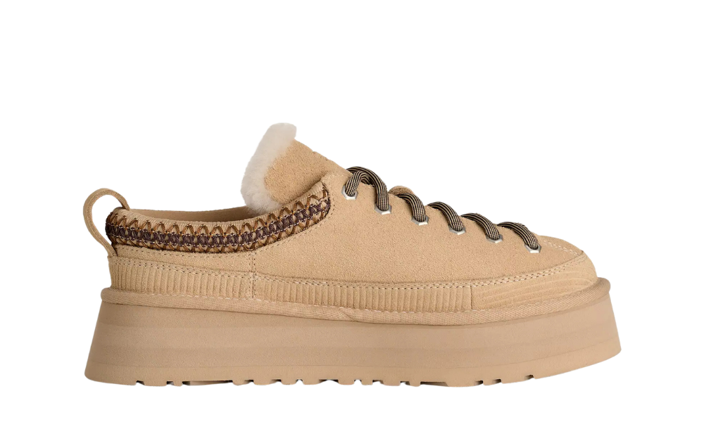 UGG Heritage Lace-Up Sand Castle