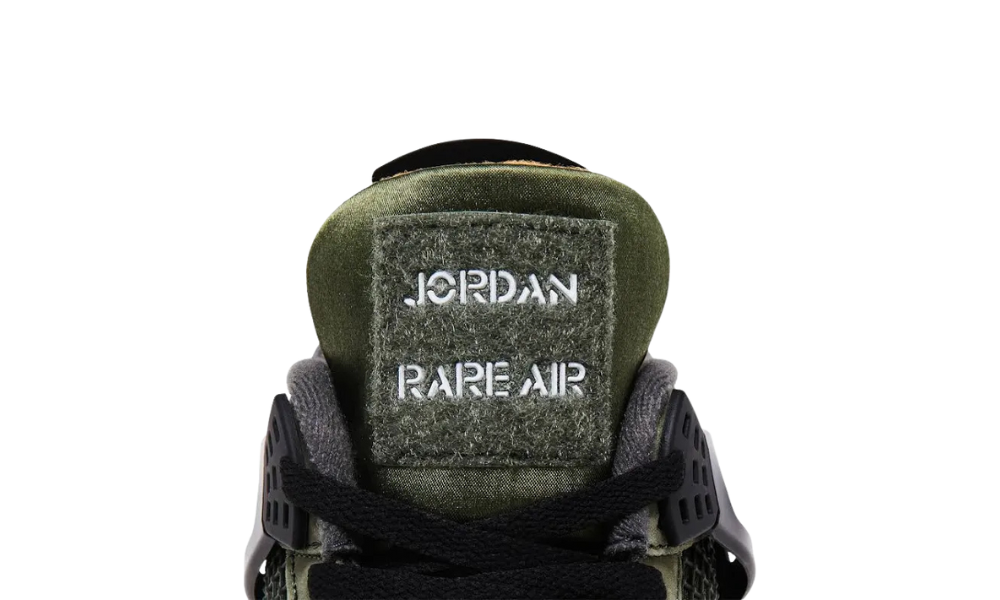 Jordan 4 Retro OG SP Undefeated