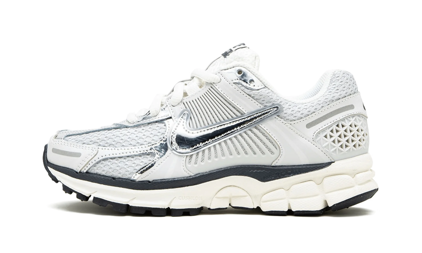 Nike Zoom Vomero 5 Photon Dust - Secured Stuff